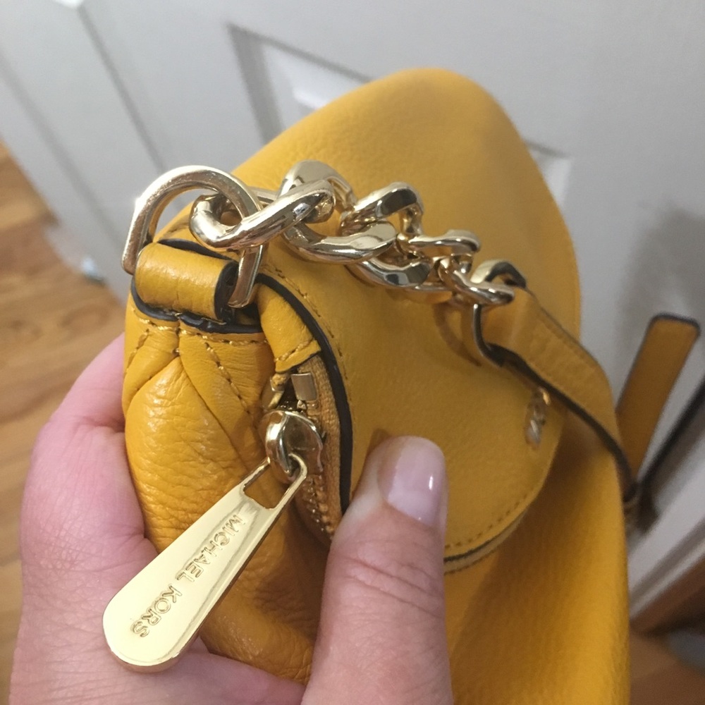 Michael Korda crossbody